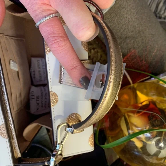 Authentic Kate spade dots glitter/leather gift box Crossbody/Satchel - Picture 6 of 13